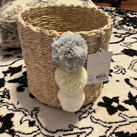 New Basket - Picture 1 of 4